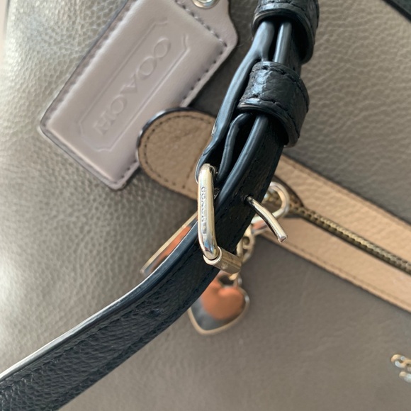 Coach premium leather - Picture 5 of 15